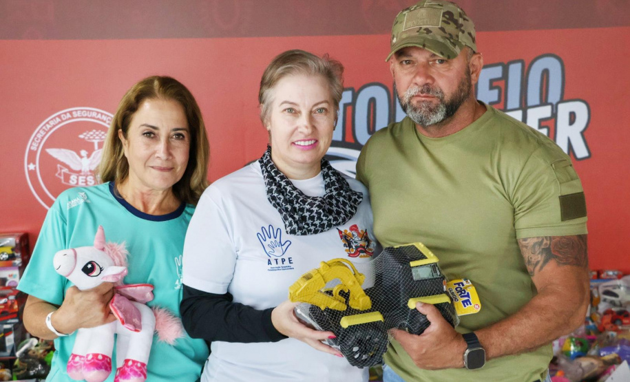 SESP, FUNCAP E CAP arrecadam 3 mil brinquedos em torneio de futebol beneficente