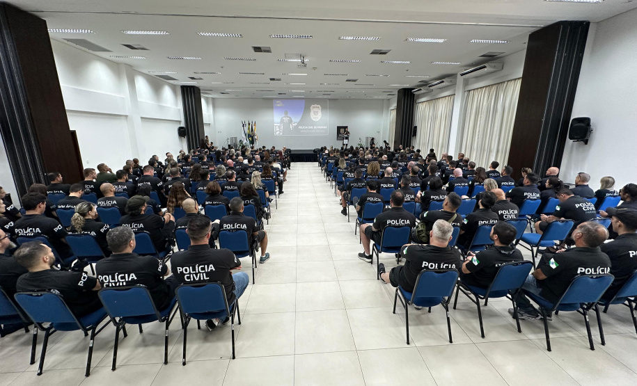 PCPR reforça capacitação de policiais na reunião de abertura do Verão Maior Paraná
