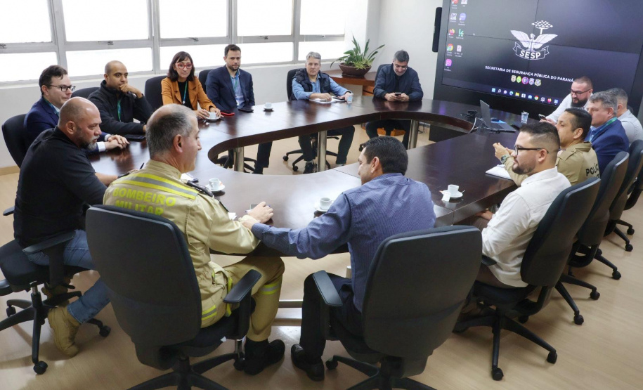Avanços na segurança pública do Paraná são tema de reunião entre Sesp e AMP
