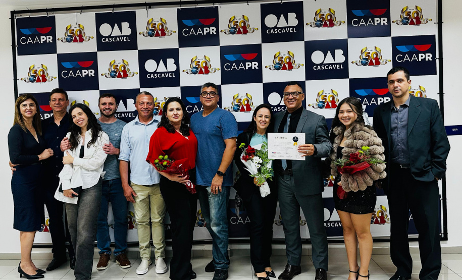 Reconhecimento e compromisso: servidores da Polícia Penal do Paraná recebem homenagens em Cascavel