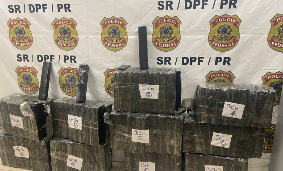 2,8 toneladas apreendidas: grupo tinha até empilhadeira para estocar drogas