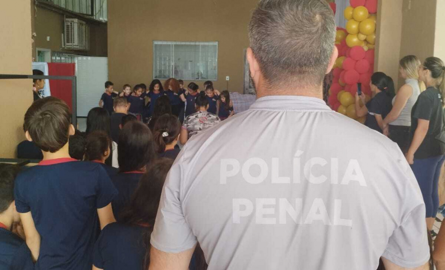 Dois mil amigurumis confeccionados por pessoas privadas de liberdade são distribuídos em Foz do Iguaçu em ação social