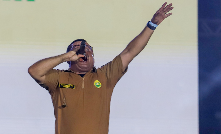 Banda da PMPR estreia no palco principal do Verão Maior e levanta o público em Matinhos