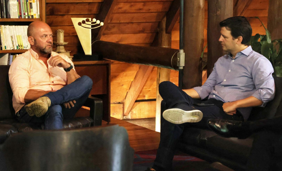 Secretário Hudson e prefeito Eduardo Pimentel discutem sobre integrações de segurança na Capital