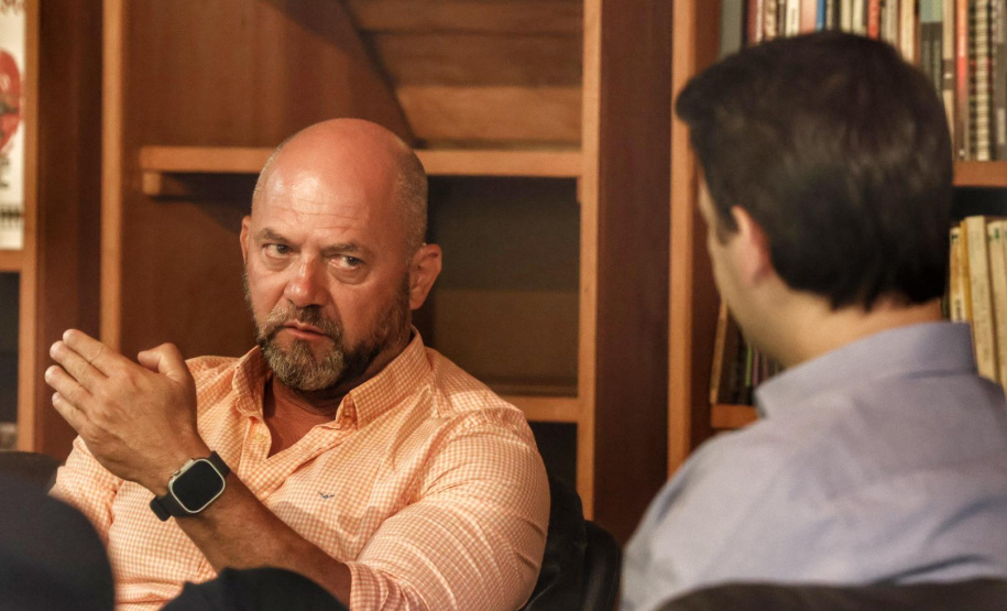 Secretário Hudson e prefeito Eduardo Pimentel discutem sobre integrações de segurança na Capital