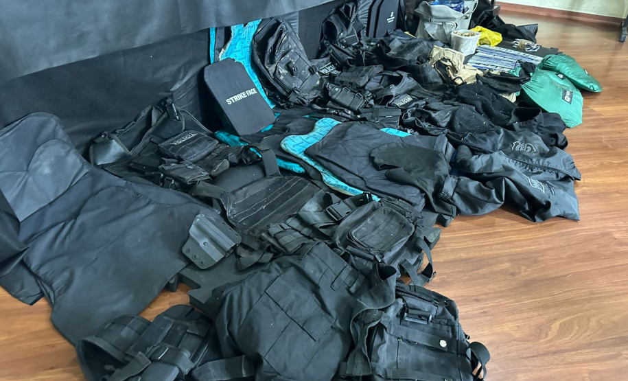 Polícias do Paraná impedem roubo de grandes proporções e apreendem arsenal em Ponta Grossa