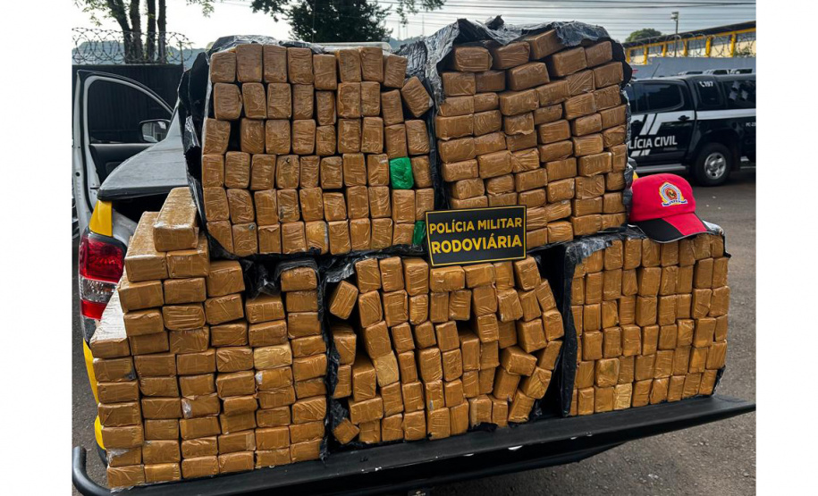 Polícia Militar apreende 200 quilos de maconha em rodovia de Francisco Beltrão