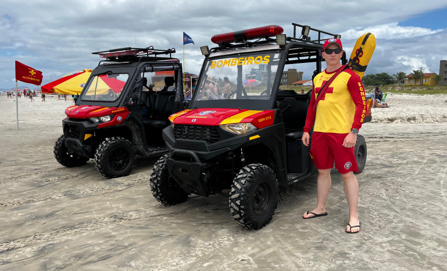 Corpo de Bombeiros Militar do Paraná orienta banhistas sobre queimaduras de águas-vivas e caravelas