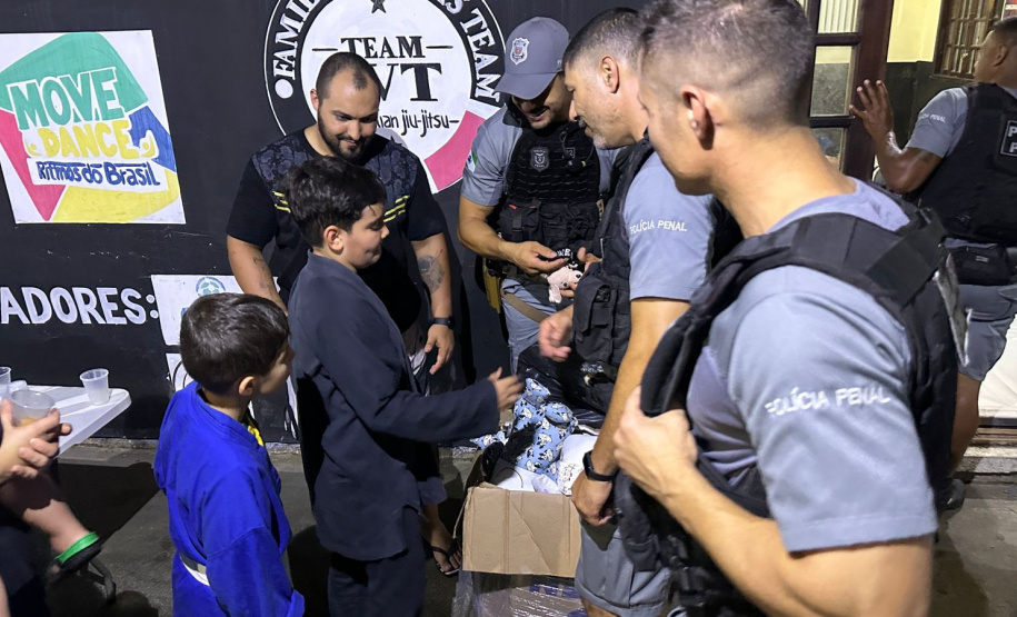 PPPR promove ação social junto ao projeto Construindo Campeões