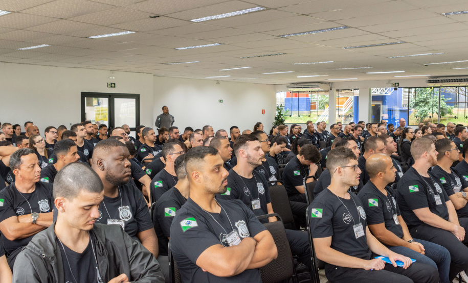 Futuros policiais penais participam de capacitação promovida pela CGE