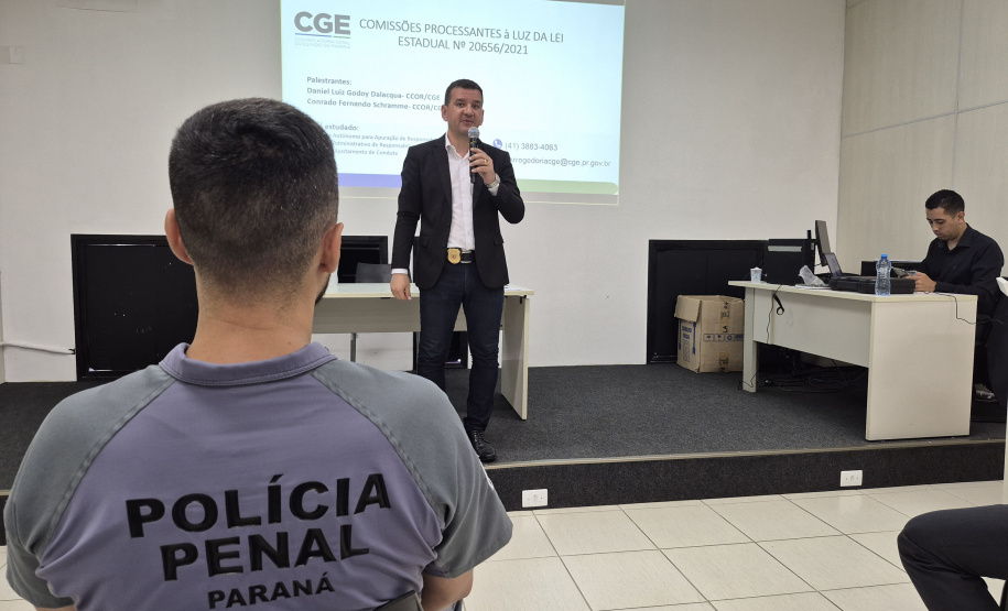 Futuros policiais penais participam de capacitação promovida pela CGE