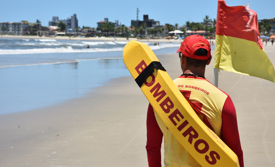 Corpo de Bombeiros alerta para o perigo das correntes de retorno no Litoral do Paraná