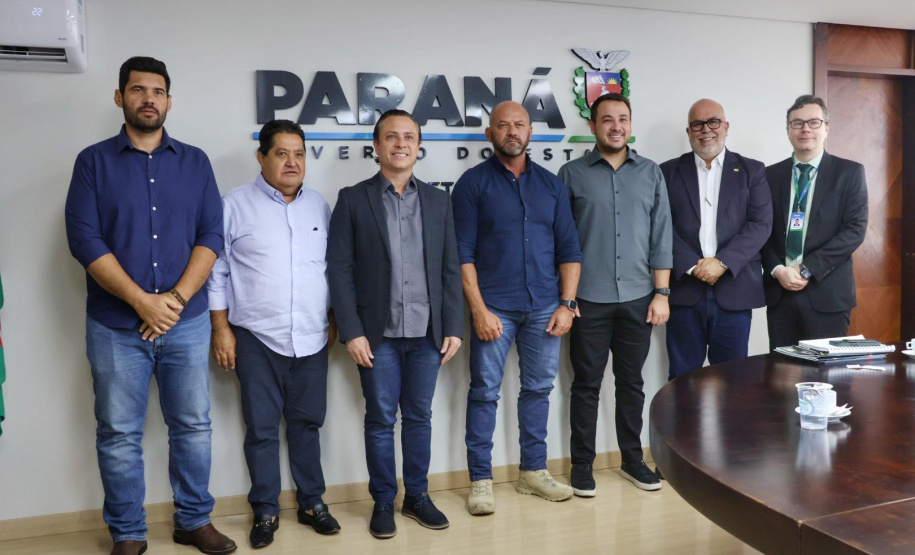 Secretário se reúne com prefeito de Jacarezinho Marcelo Palhares