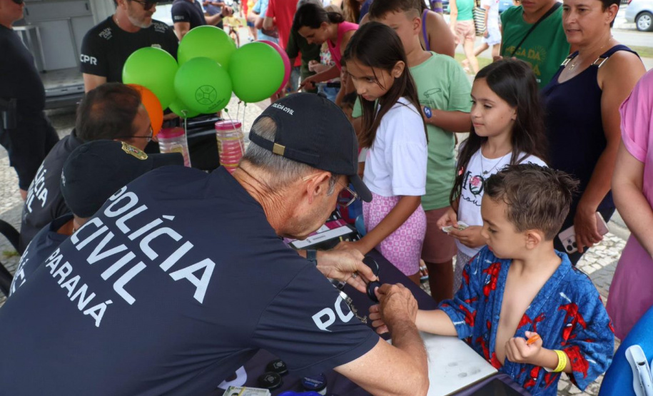 Orientações e BOs: PCPR atende veranistas e população do Litoral no Verão Maior Paraná