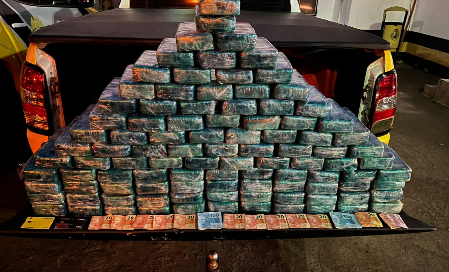 PMPR E PF apreendem 104kg de pasta base de cocaína em Cruzeiro do Oeste