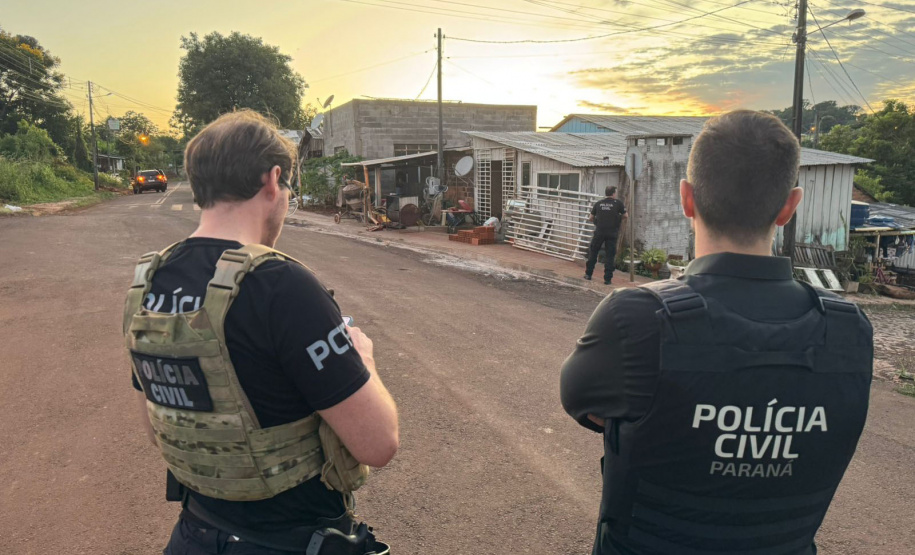 75 mandados: megaoperação da Polícia Civil combate o tráfico na Região Oeste
