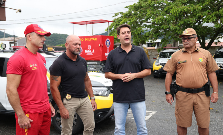 Governador anuncia concurso público com 2.600 vagas para PM e Corpo de Bombeiros