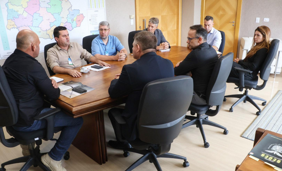 Secretário Hudson recebe prefeito de Mangueirinha