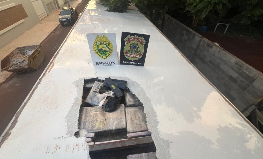 BPFRON e PF apreendem carreta carregada com 2,5 toneladas de substância análoga a maconha