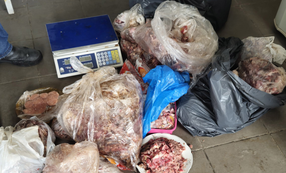 PCPR e Vigilância Sanitária apreendem 161 quilos de carne em Pontal do Paraná