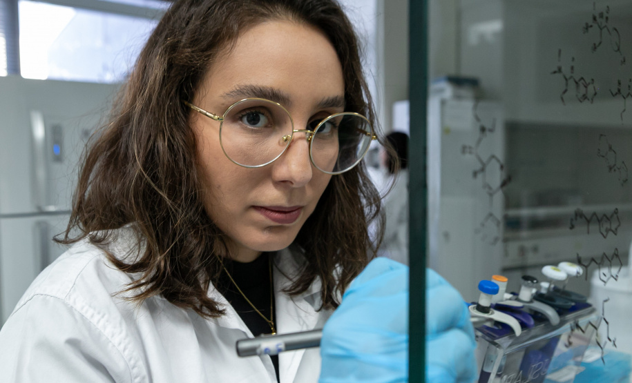 Alerta de segurança: Polícia Científica identifica cocaína rosa após apreensão no Paraná