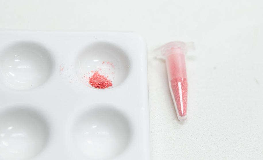 Alerta de segurança: Polícia Científica identifica cocaína rosa após apreensão no Paraná