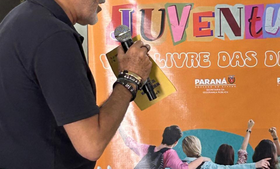 Projeto "É Sobre Isso!" inicia 2025 com ações em 40 colégios estaduais de Curitiba