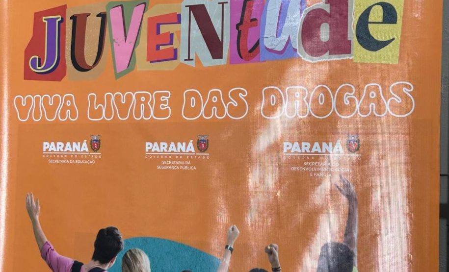 Projeto "É Sobre Isso!" inicia 2025 com ações em 40 colégios estaduais de Curitiba