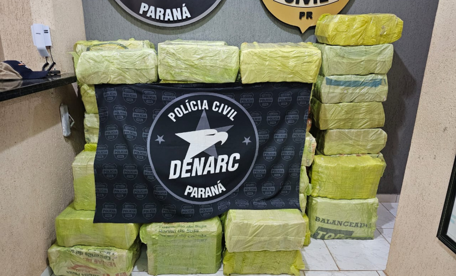 PCPR apreende 986 quilos de maconha e prende quatro em flagrante em São Miguel do Iguaçu