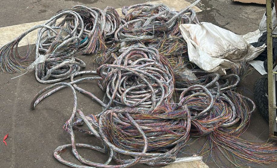 Operação da PCPR com Guarda Municipal contra furtos de fios de cobre prende 6 em Curitiba