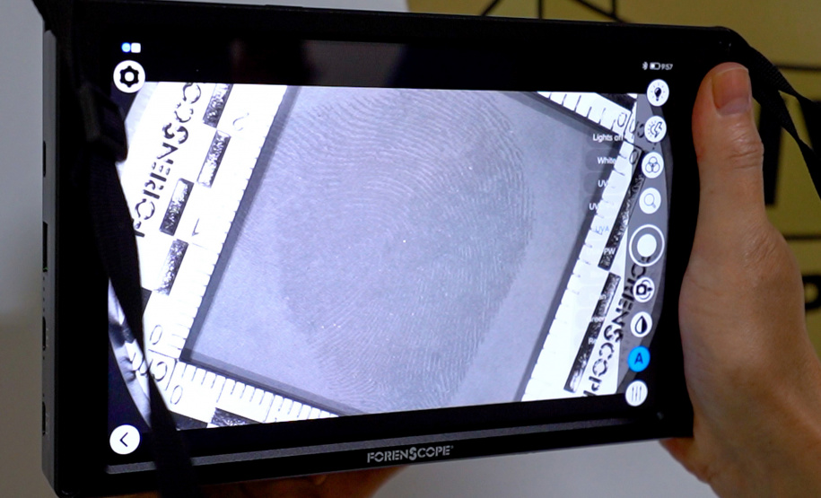 Do papel para tablets em 8K: novos equipamentos da PCPR revelam todas as digitais de crimes