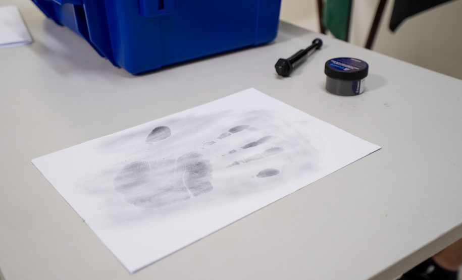 Do papel para tablets em 8K: novos equipamentos da PCPR revelam todas as digitais de crimes