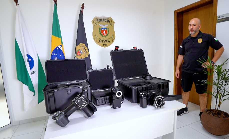 Do papel para tablets em 8K: novos equipamentos da PCPR revelam todas as digitais de crimes