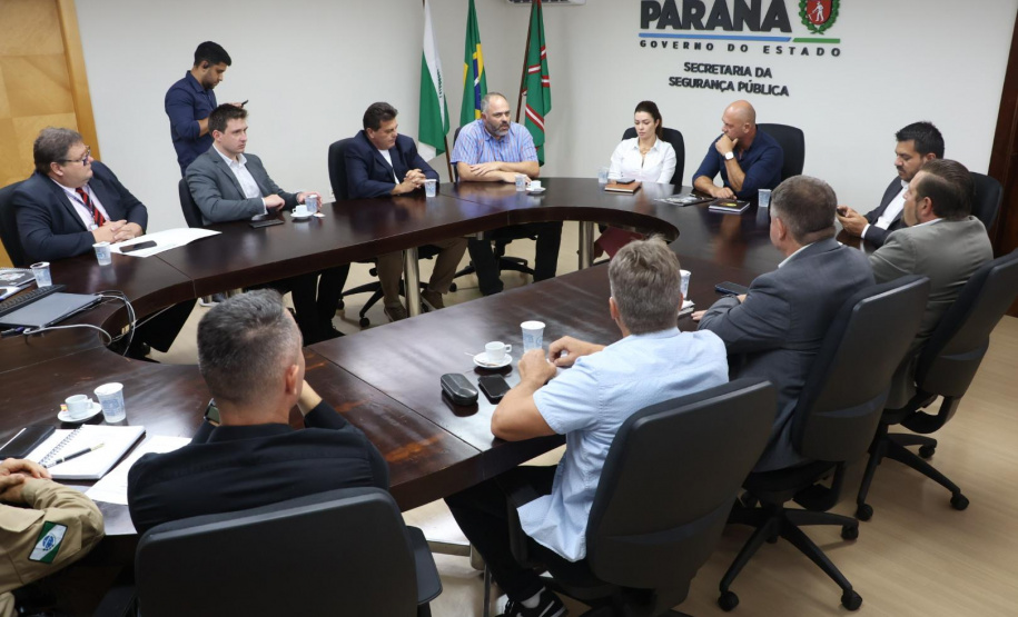 Secretário se reúne com deputado estadual e prefeito de Guarapuava