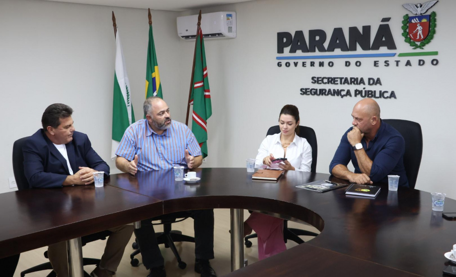 Secretário se reúne com deputado estadual e prefeito de Guarapuava