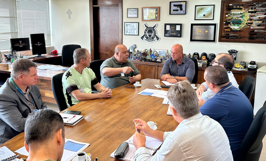 Secretário se reúne com Anderson (SINDIMOC) e Wiliason (AMEP)