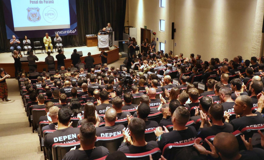 Encerramento do 1º Curso de Formação da Polícia Penal do Paraná marca avanço na segurança pública do estado