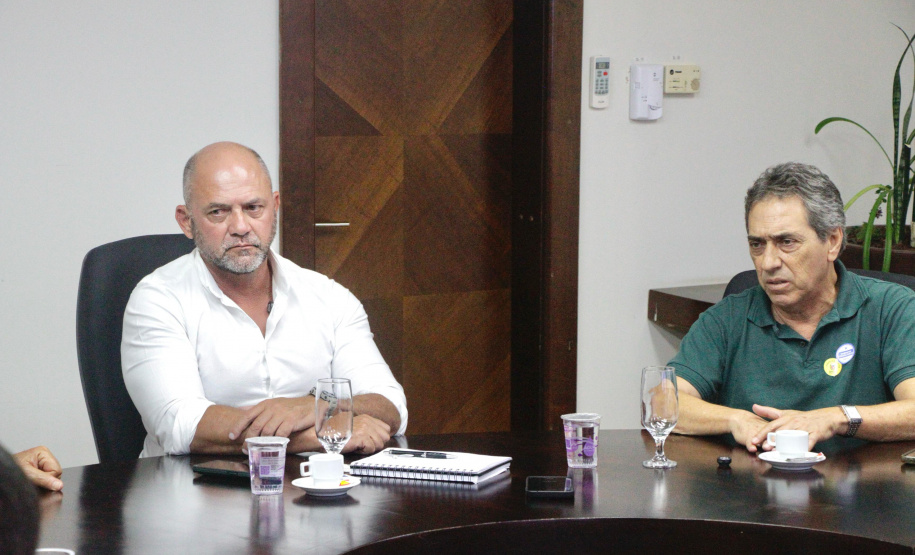 Secretário Hudson recebe o prefeito de Jataizinho, Wilson Fernandes