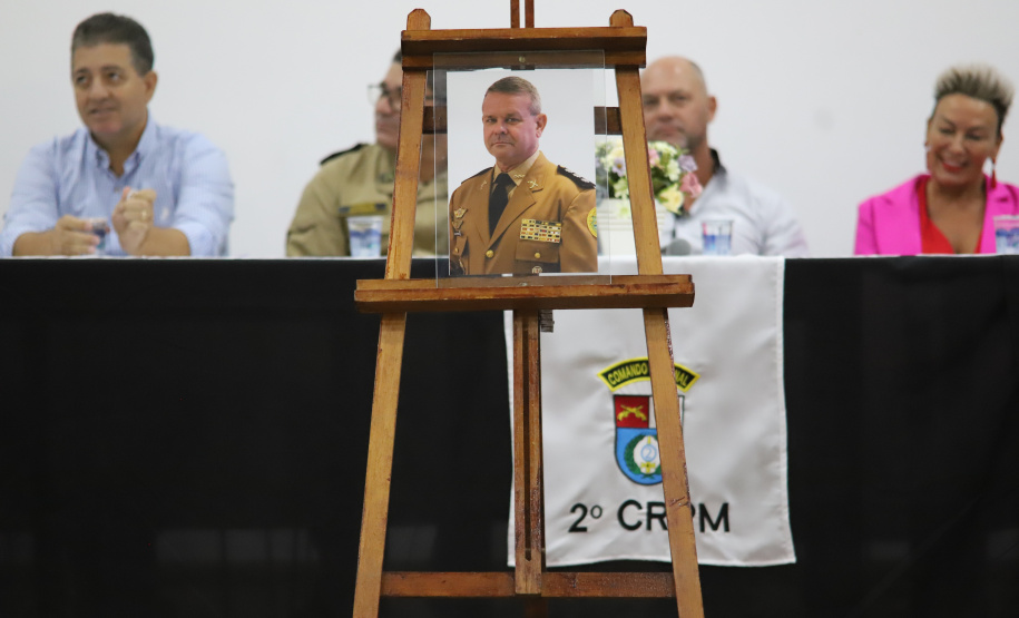 PMPR realiza passagem de comando no 2° CRPM