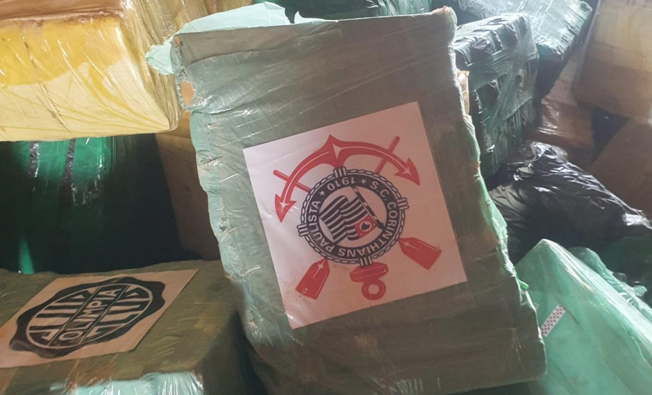 PCPR e DOFMS prendem homem que transportava 7,7 toneladas de maconha em Aral Moreira