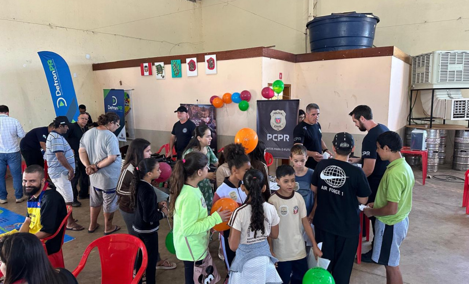 PCPR na Comunidade leva atendimento para populações de Sabáudia e Pinhais