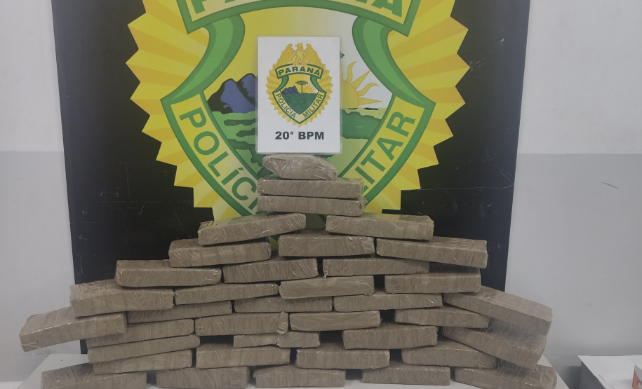 Ação rápida da PMPR desmantela "laboratório caseiro" de drogas