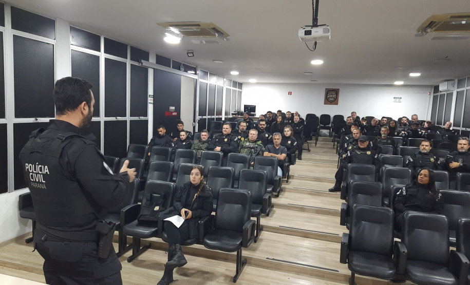 PCPR deflagra operação contra o delivery de drogas e prende sete em Fazenda Rio Grande