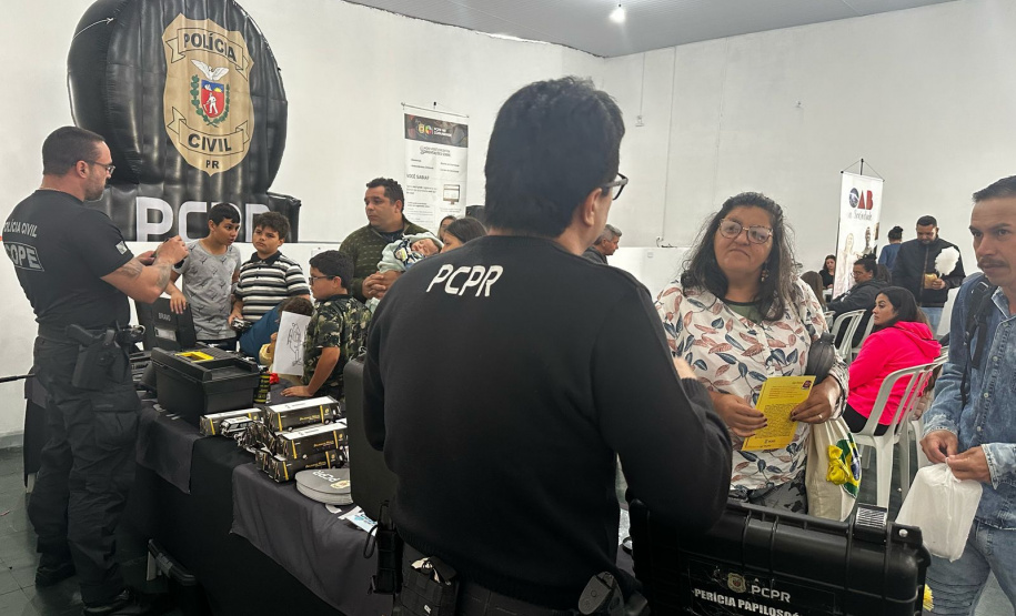 PCPR na Comunidade leva serviços de polícia judiciária para população de Apucarana