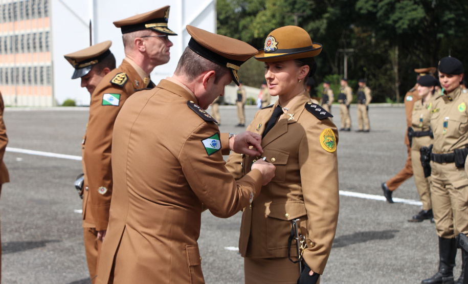 Polícia Militar do Paraná realiza solenidade alusiva a Tiradentes na Academia do Guatupê