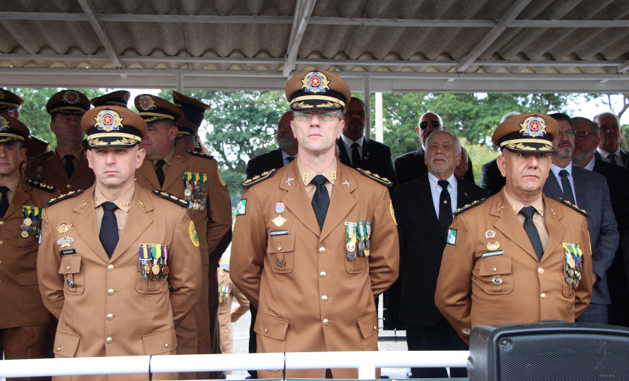 Polícia Militar do Paraná realiza solenidade alusiva a Tiradentes na Academia do Guatupê
