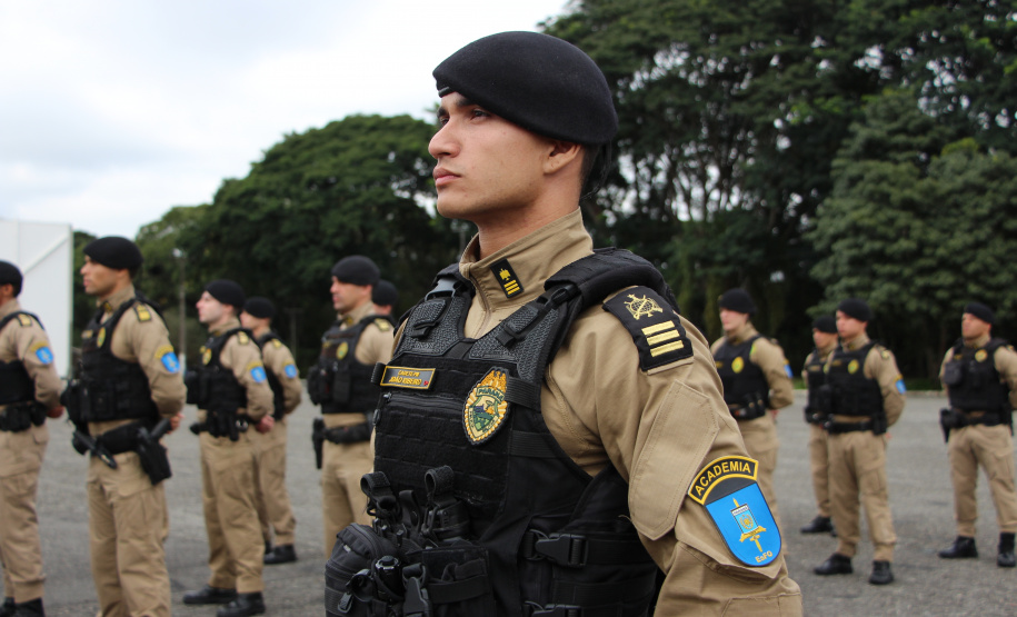Polícia Militar do Paraná realiza solenidade alusiva a Tiradentes na Academia do Guatupê