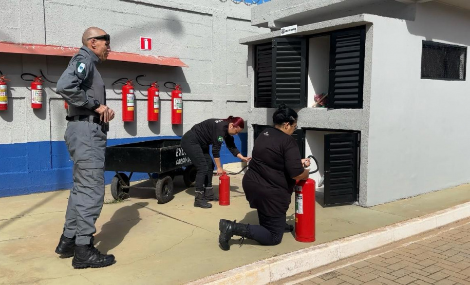 Polícia Penal do Paraná elabora novo protocolo para combate a incêndio nas unidades prisionais