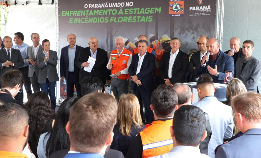 Resposta rápida: Estado entrega equipamentos a 100 municípios para combate a incêndios