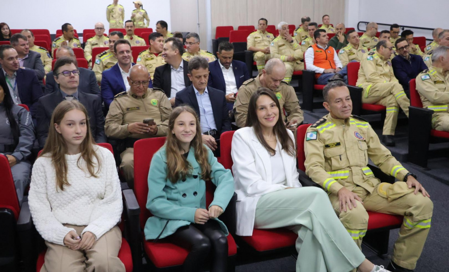 Coronel Hiller é o novo comandante-geral do CBMPR